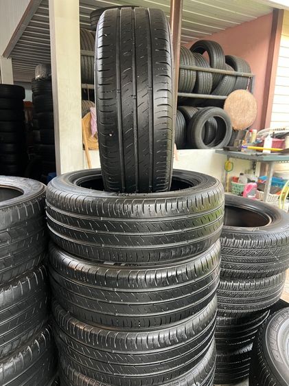 ยาง KUMHO 185 55 16 เส้น 400 บาท 