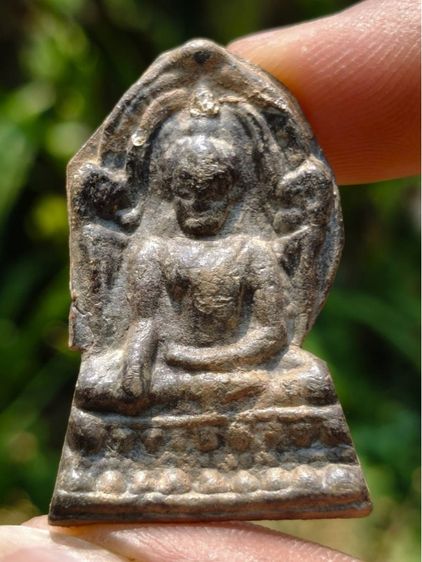 พระชินราช ใบเสมา พิมกลาง  กรุวัดพระศรีรัตนมหาธาตุ จ.พิษณุโลก พุทธศตวรรษที่ 19