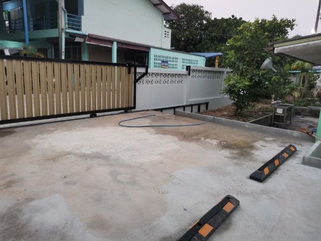 มีบางส่วน 2010 บ้านเดี่ยวให้เช่า​ ​โซนทุ่งสุขลาแหลมฉบัง​ แยกวัดแหลมทอง​ รูปที่ 2
