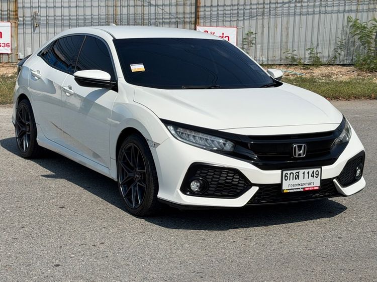 Honda Civic 2017 1.5 Turbo Sedan เบนซิน ไม่ติดแก๊ส เกียร์ธรรมดา ขาว รูปที่ 2