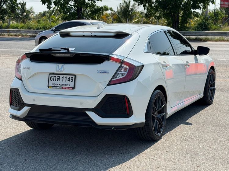 Honda Civic 2017 1.5 Turbo Sedan เบนซิน ไม่ติดแก๊ส เกียร์ธรรมดา ขาว รูปที่ 3