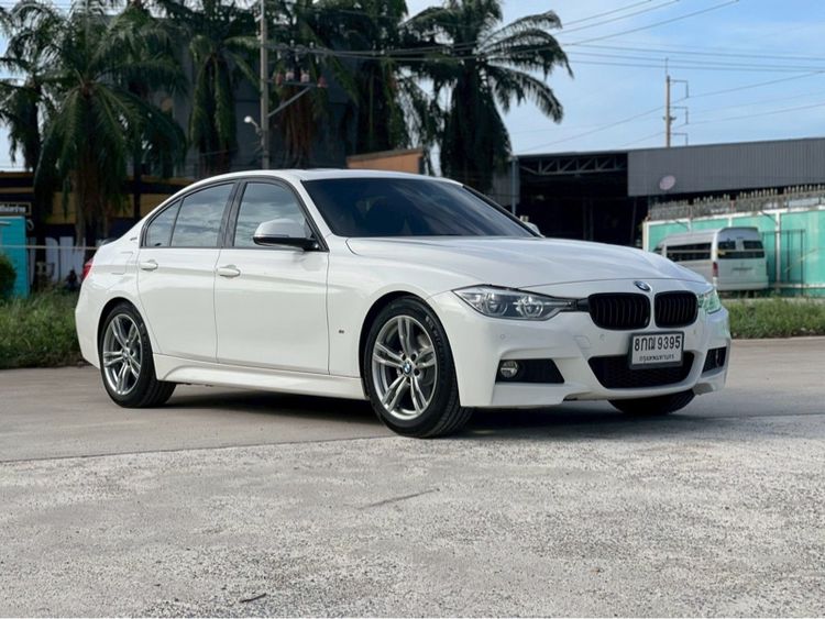BMW Series 3 2018 330e Sedan เบนซิน ไม่ติดแก๊ส เกียร์อัตโนมัติ ขาว