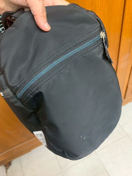 Butterfly Radfin Light Duffle (รุ่น 62910) มือสอง สภาพพอใช้ เป็นกระเป๋าอเนกประสงค์สำหรับใส่อุปกรณ์กีฬา  รูปที่ 3