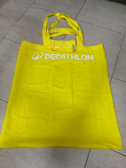 กระเป๋าผ้าพับได้ Foldable Tote Bag จากยี่ห้อ Decathlon (ดีแคทลอน) มือสอง สภาพใหม่