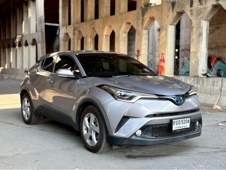 Toyota C-HR 2018 1.8 Hybrid Hi Utility-car ปลั๊กอินไฮบริด (PHEV) ไม่ติดแก๊ส เกียร์อัตโนมัติ เทา รูปที่ 2