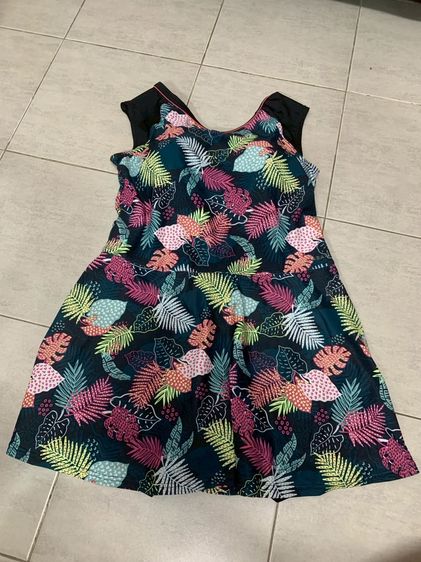 อื่นๆ ผู้หญิง หลากสี ชุดว่ายน้ำวันพีซทรงกระโปรง ยี่ห้อ Nabaiji (นาใบจิ) แบรนด์ในเครือของ Decathlon