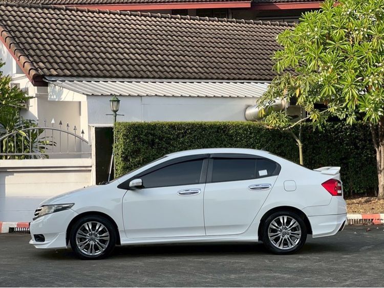 Honda City 2013 1.5 Sv i-VTEC Sedan เบนซิน ไม่ติดแก๊ส เกียร์อัตโนมัติ ขาว รูปที่ 4
