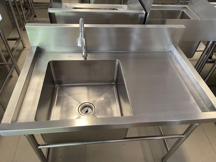 ซิงค์ล้างจานหนึ่งหลุมพร้อมที่พักของสแตนเลสแท้เกรด 304 งานหนาสภาพเหมือนใหม่ รูปที่ 3