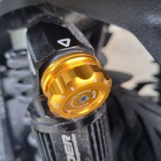 หมุดโช๊ค Profender x 1คู่สีทอง