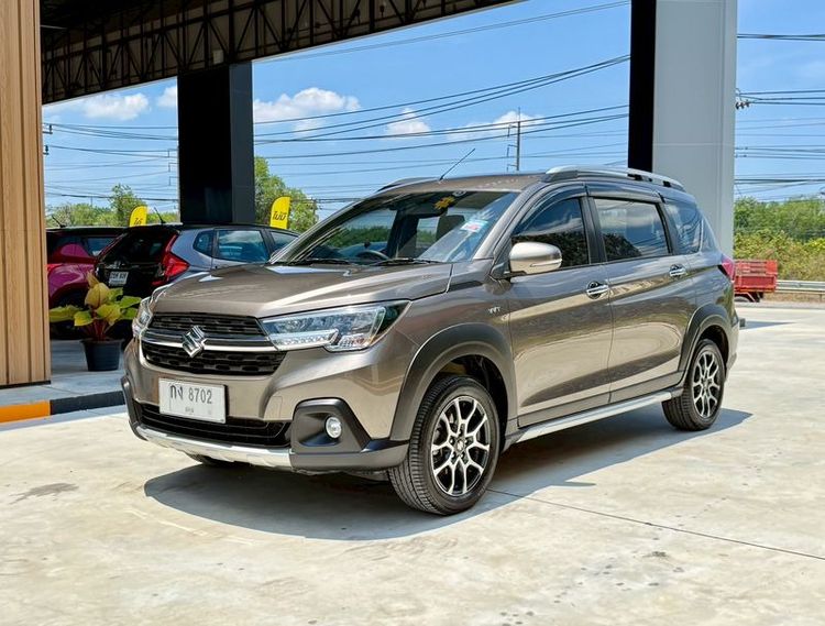 รถ Suzuki XL7 1.5 GLX สี น้ำตาล