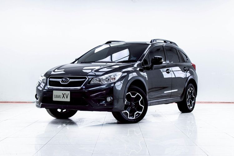 รถ Subaru XV 2.0 4WD สี เทา