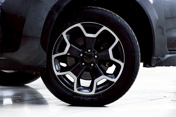 Subaru XV 2015 2.0 4WD Utility-car เบนซิน ไม่ติดแก๊ส เกียร์อัตโนมัติ เทา รูปที่ 4