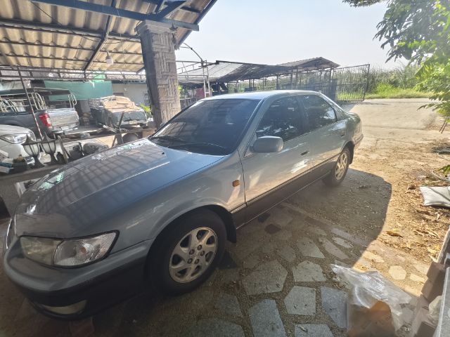 Toyota Camry 2002 2.2 SEG Sedan เบนซิน ไม่ติดแก๊ส เกียร์อัตโนมัติ ฟ้า รูปที่ 2