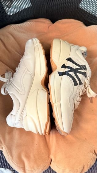 รองเท้า Gucci  รูปที่ 2