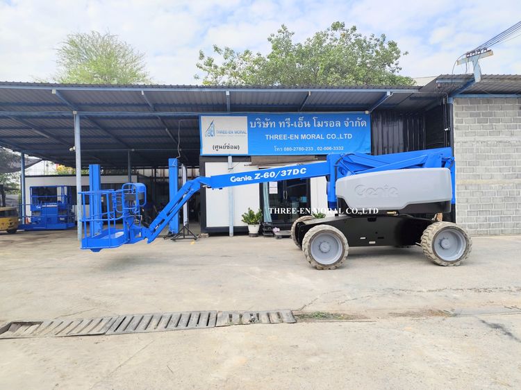 รถกระเช้า Boom Lift Genie Z60-37DC