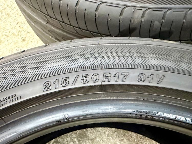 ยางถอดป้ายแดงขอบ 17” ยี่ห้อ YOKOHAMA รุ่น ADVAN DB DECIBEL ขนาด 215-50R17 ปี 25 ตุ่มหน้ายางยังอยู่ รูปที่ 4