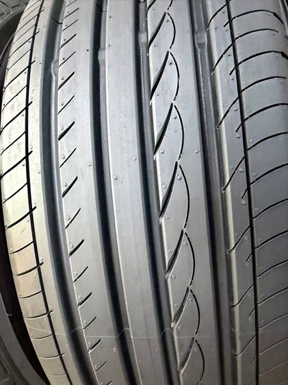 ยางถอดป้ายแดงขอบ 17” ยี่ห้อ YOKOHAMA รุ่น ADVAN DB DECIBEL ขนาด 215-50R17 ปี 25 ตุ่มหน้ายางยังอยู่ รูปที่ 7