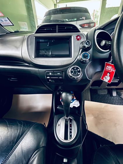Honda Jazz 2009 1.5 V i-VTEC Sedan เบนซิน ไม่ติดแก๊ส เกียร์อัตโนมัติ ฟ้า รูปที่ 4