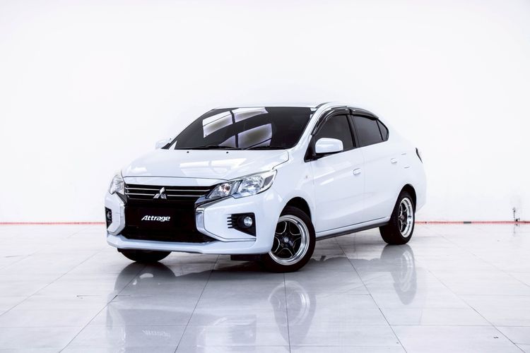 รถ Mitsubishi Attrage 1.2 GLX สี ขาว