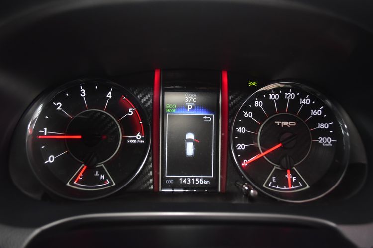 Toyota Fortuner 2018 2.8 TRD Sportivo Utility-car ดีเซล ไม่ติดแก๊ส เกียร์อัตโนมัติ ขาว รูปที่ 4