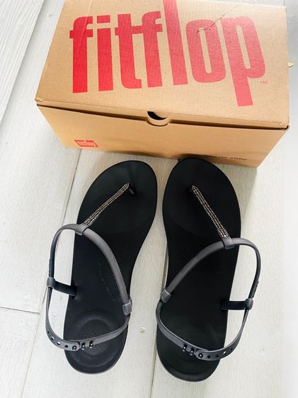 รองเท้าแตะแบบมีหูและแบบสวม ดำ ขนาดอื่น ๆ รองเท้าFitflop