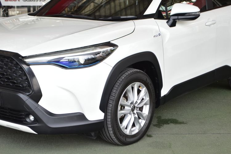 Toyota Corolla Cross 2022 1.8 Hybrid Smart Utility-car ไฮบริด ไม่ติดแก๊ส เกียร์อัตโนมัติ ขาว รูปที่ 3