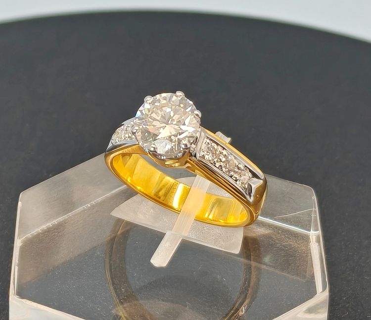 แหวนเพชร ขาวสวย รูปที่ 5