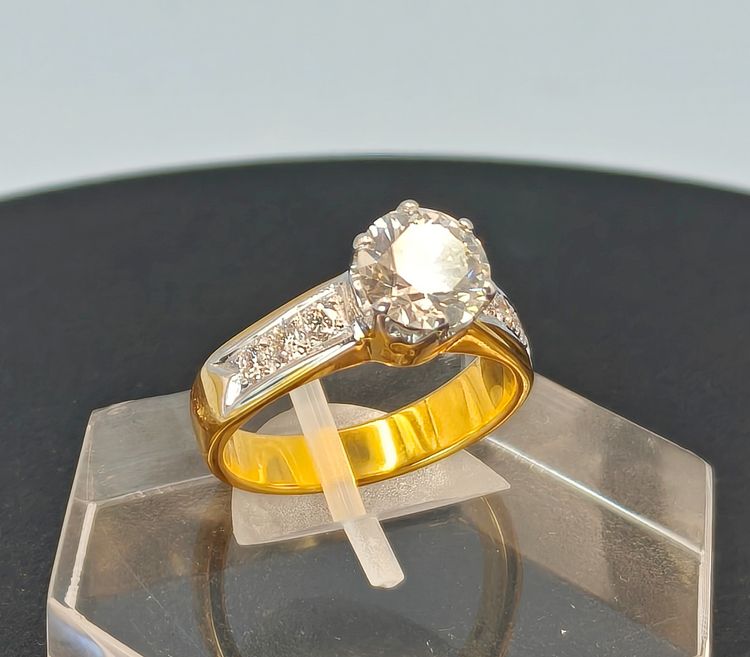 แหวนเพชร ขาวสวย รูปที่ 6