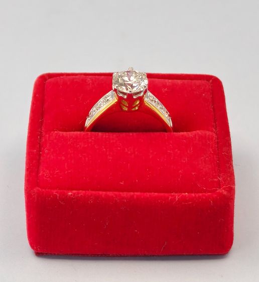 แหวนเพชร ขาวสวย รูปที่ 12