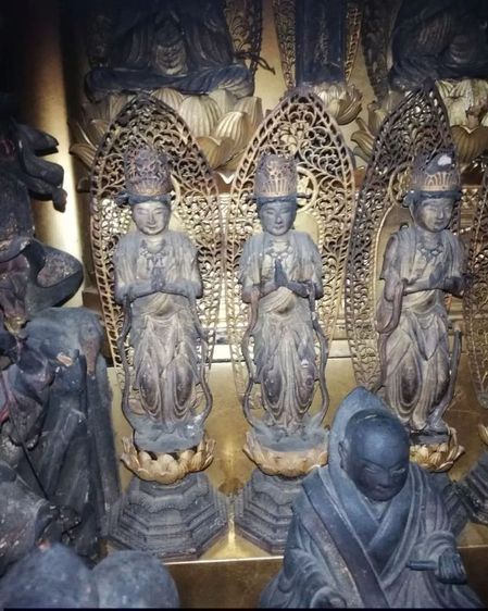 ตู้พระมันดาลาของนิกายนิจิเร็ง
สมัยปลายเอโดะ รูปที่ 4