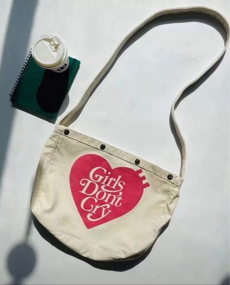 กระเป๋าสะพาย