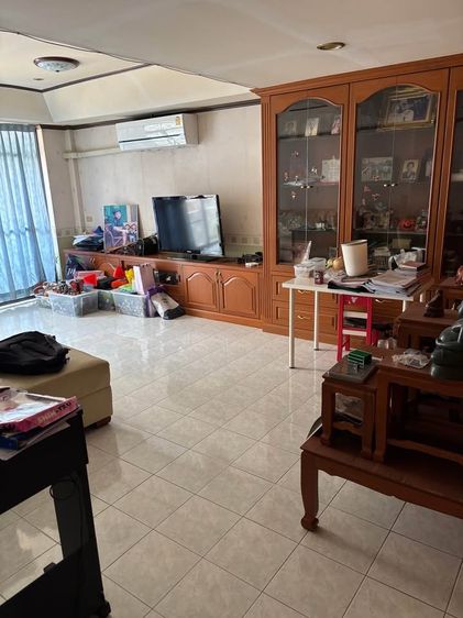 โฮมออฟฟิศ 4 ต่ำกว่าราคาประเมิน  ขนาด 19.20 ตรว 4 ชั้น 2 ห้องทำงาน 1 ห้องครัว  2 ห้องนอน 4 ห้องน้ำ รูปที่ 3