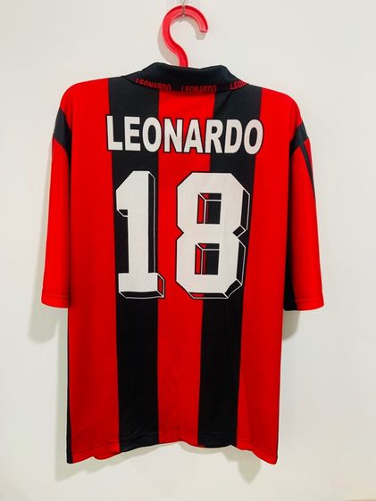 เสื้อยืดกีฬา Leonardo เบอร์ 18 แท้ 💯 size XL วัดจริงขนาด อก 22 ยาว 28 นิ้ว สภาพดี ดีเทลสวย เนื้อผ้าดีมากนิ่มใส่สบาย หายากน่าสะสมครับ รูปที่ 3