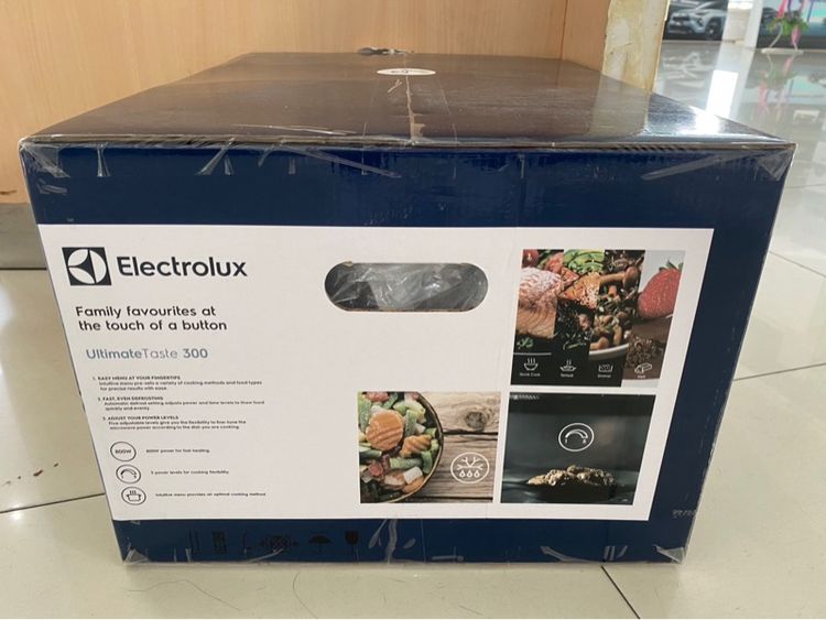 Electrolux เตาอบไมโครเวฟ ความจุ 20 ลิตร UltimateTaste 300 รุ่น EMM20K22B สีดำ รูปที่ 2