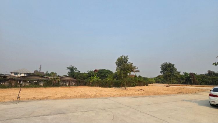 ขายที่ดินเปล่าแปลงสวย ปรับถมแล้ว ทำเลดี พร้อมสร้างบ้าน ใกล้ตลาดสามแยก สันทราย เชียงใหม่