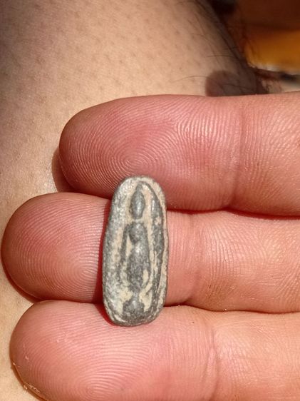 พระกำแพงเปิดโลก กรุลานทุ่งเศษฐรกำแพงเพชร รูปที่ 3