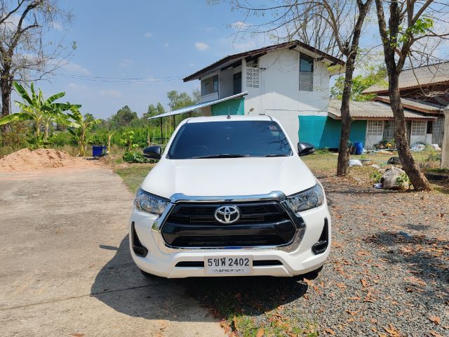 Toyota Hilux Revo 2024 2.4 Z Edition Entry Pickup ดีเซล ไม่ติดแก๊ส เกียร์อัตโนมัติ ขาว รูปที่ 2