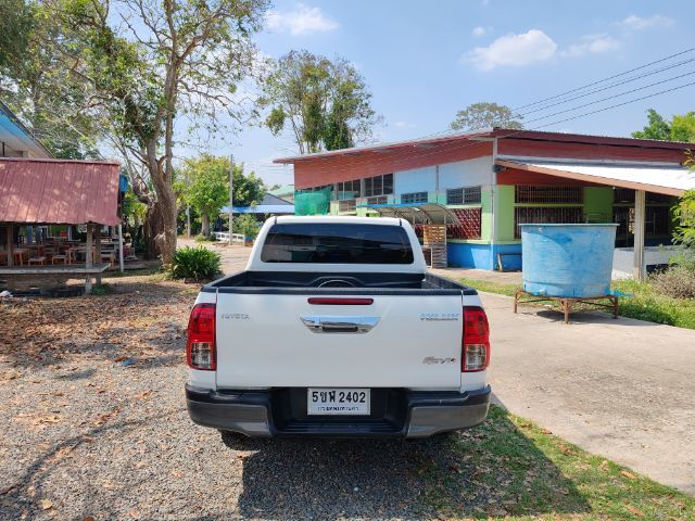 Toyota Hilux Revo 2024 2.4 Z Edition Entry Pickup ดีเซล ไม่ติดแก๊ส เกียร์อัตโนมัติ ขาว รูปที่ 3