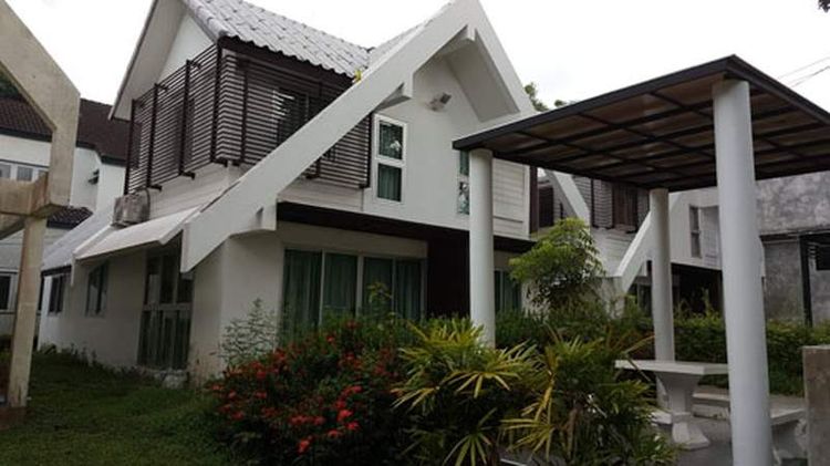 ขายบ้านเดี่ยวมีหาดทะเลส่วนตัว จ.ระยอง  ราคาถูก เนื้อที่ 48 ตร.วา