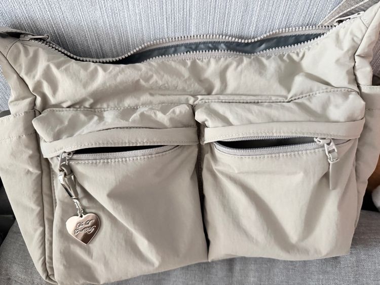 Uniqlo Mini Pocket Shoulder Bag รูปที่ 2