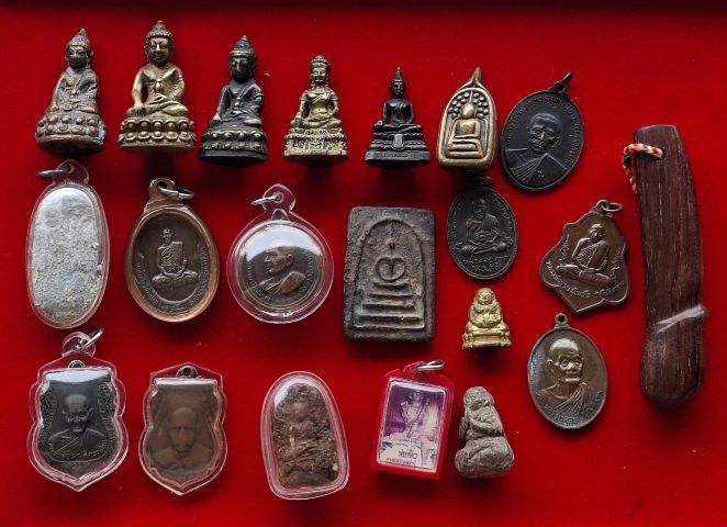 พระเครื่อง