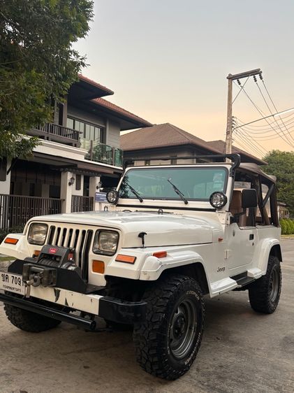 Jeep Wrangler 1967 4.0 Sahara 4WD เบนซิน เกียร์ธรรมดา ขาว รูปที่ 2