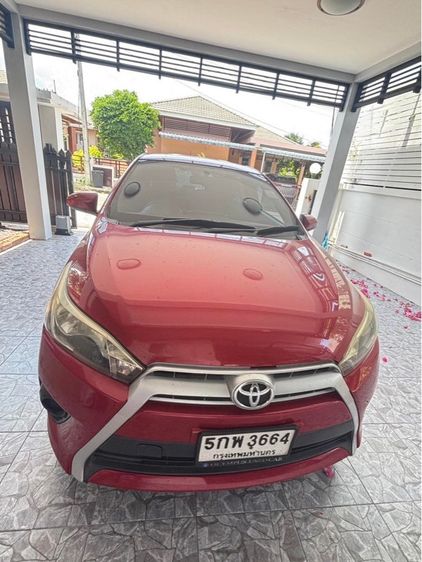 Toyota Yaris 2016 1.2 E Sedan เบนซิน ไม่ติดแก๊ส เกียร์อัตโนมัติ แดง รูปที่ 2