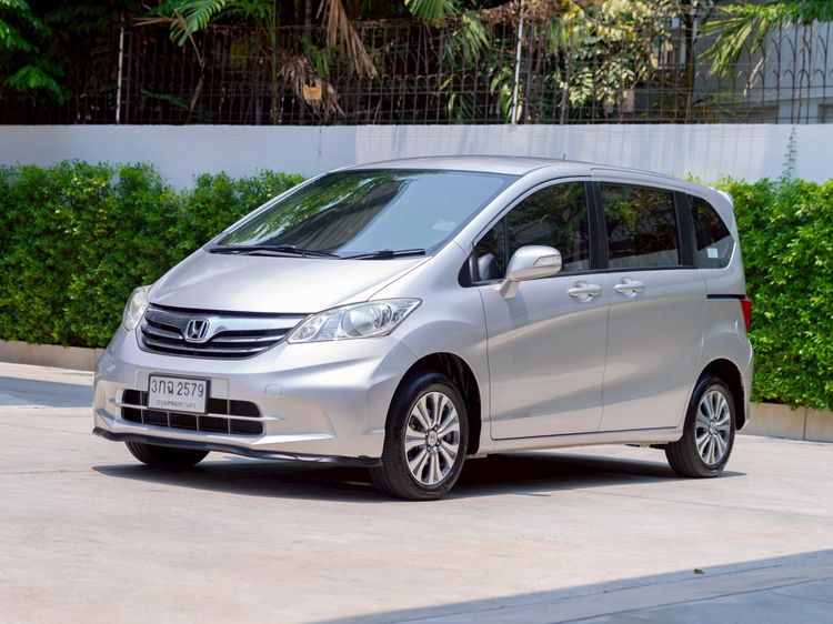 Honda Freed 2014 1.5 E Utility-car เบนซิน ไม่ติดแก๊ส เกียร์อัตโนมัติ บรอนซ์เงิน รูปที่ 3