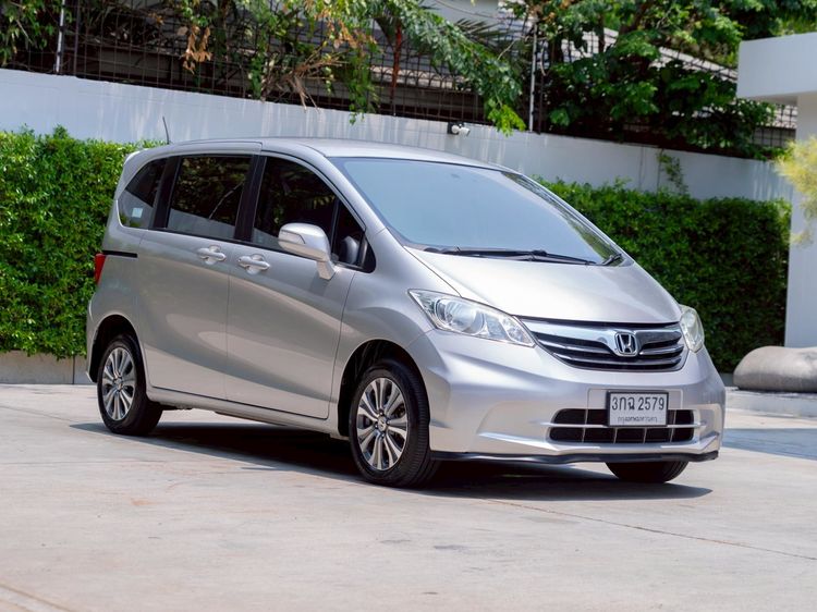 Honda Freed 2014 1.5 E Utility-car เบนซิน ไม่ติดแก๊ส เกียร์อัตโนมัติ บรอนซ์เงิน