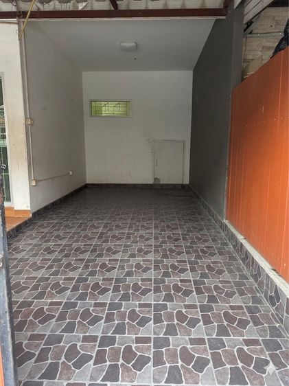 Pruksa 2013 มีบางส่วน ไม่ใช่ ทาว์โฮม2ชั้น (เจ้าของขายเอง) รูปที่ 2