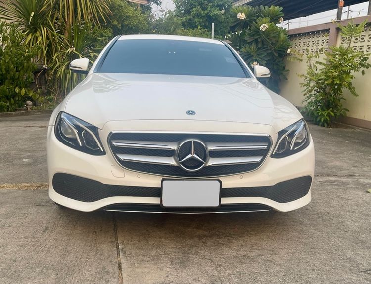 Mercedes-Benz E-Class 2018 E350 ปลั๊กอินไฮบริด (PHEV) เกียร์อัตโนมัติ ขาว รูปที่ 3