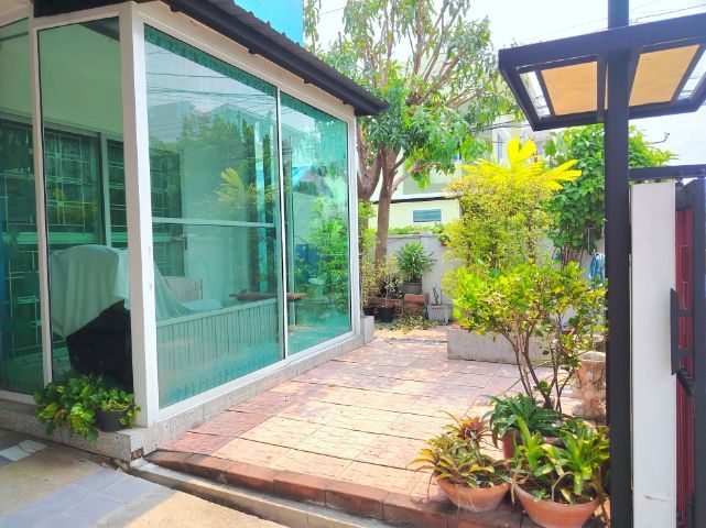 อื่นๆ ขายทาวน์โฮม(หลังมุม)​ 2 ชั้น  สุดคุ้ม​ ทำเลดีมาก​  ย่านรามอินทรา​ คลองสามวา​  รูปที่ 4