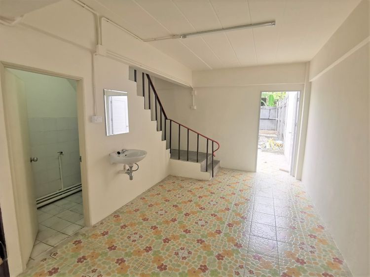 เช่าตึกแถว ซอย จรัญสนิทวงศ์ 4 ใกล้ รถไฟฟ้า mrt ท่าพระ   วิวสวนและเมือง  ใกล้ ถนนใหญ่ รูปที่ 2