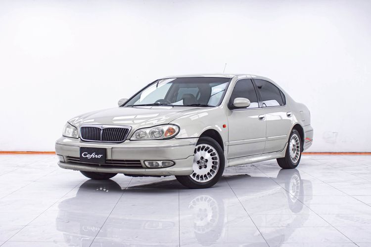 รถ Nissan Cefiro 2.0 Executive สี น้ำตาล